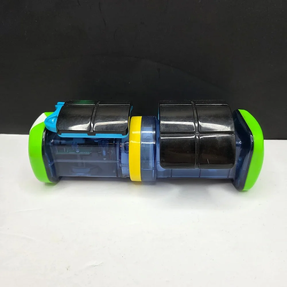 Hasbro Bop It Tetris Electronic Handheld Game Blue Black Green Lights Sounds Toy